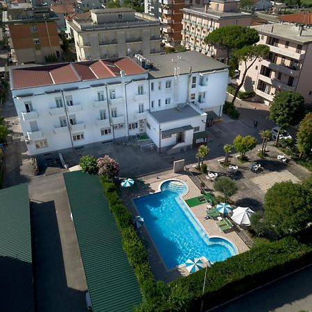 Hotel Vannini Rimini Eksteriør billede