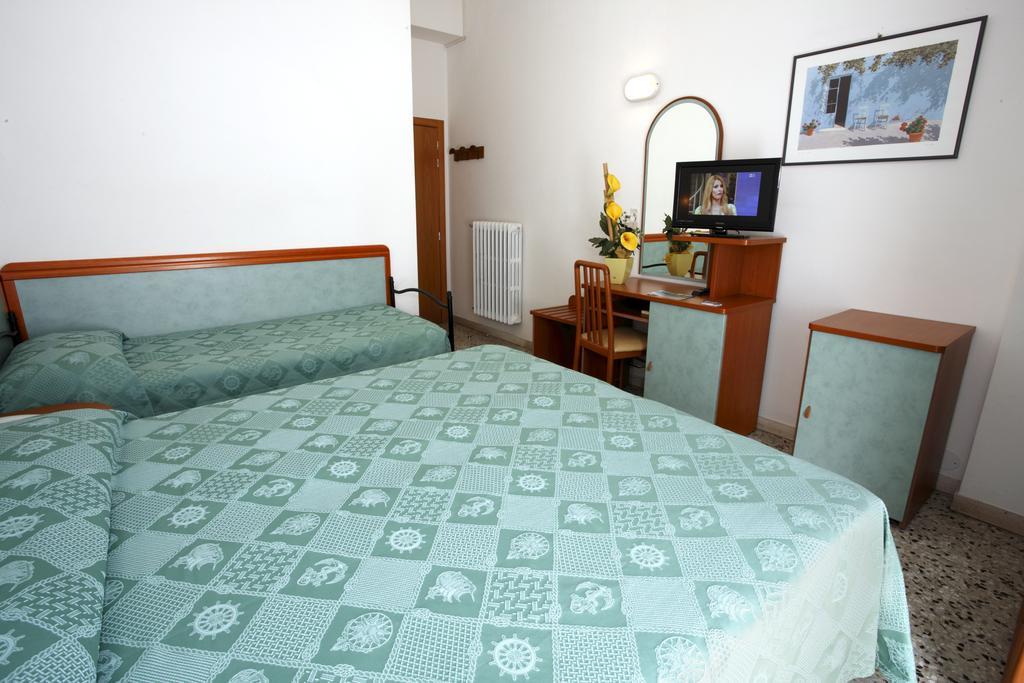 Hotel Vannini Rimini Værelse billede